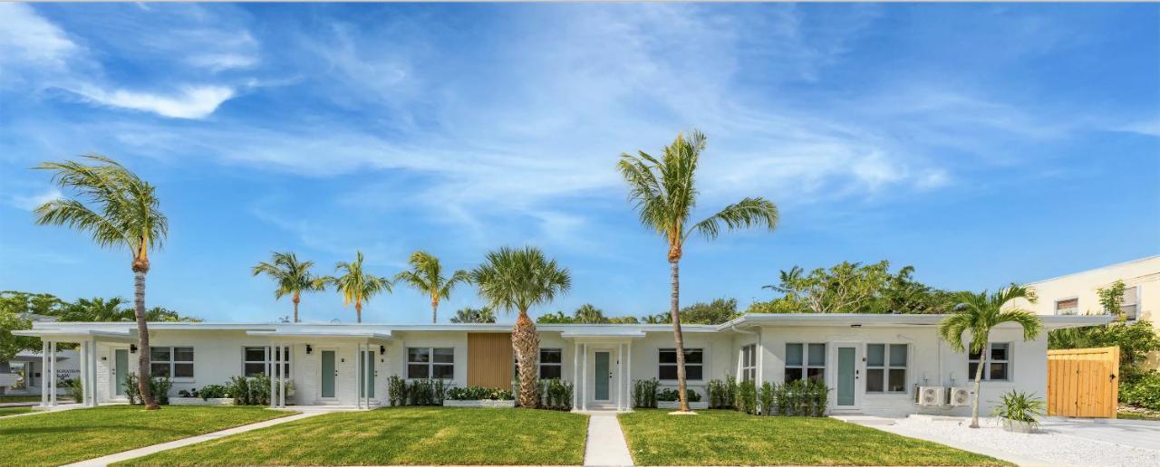 M Lake Worth Beach - Modern Villas Near West Palm Beach, Chic Retro Vibes, King Bed, Cozy Backyard, Bbq, Workspace, High-Speed Internet, Free Parking, 5 Minutes To Downtown & Beach Ngoại thất bức ảnh