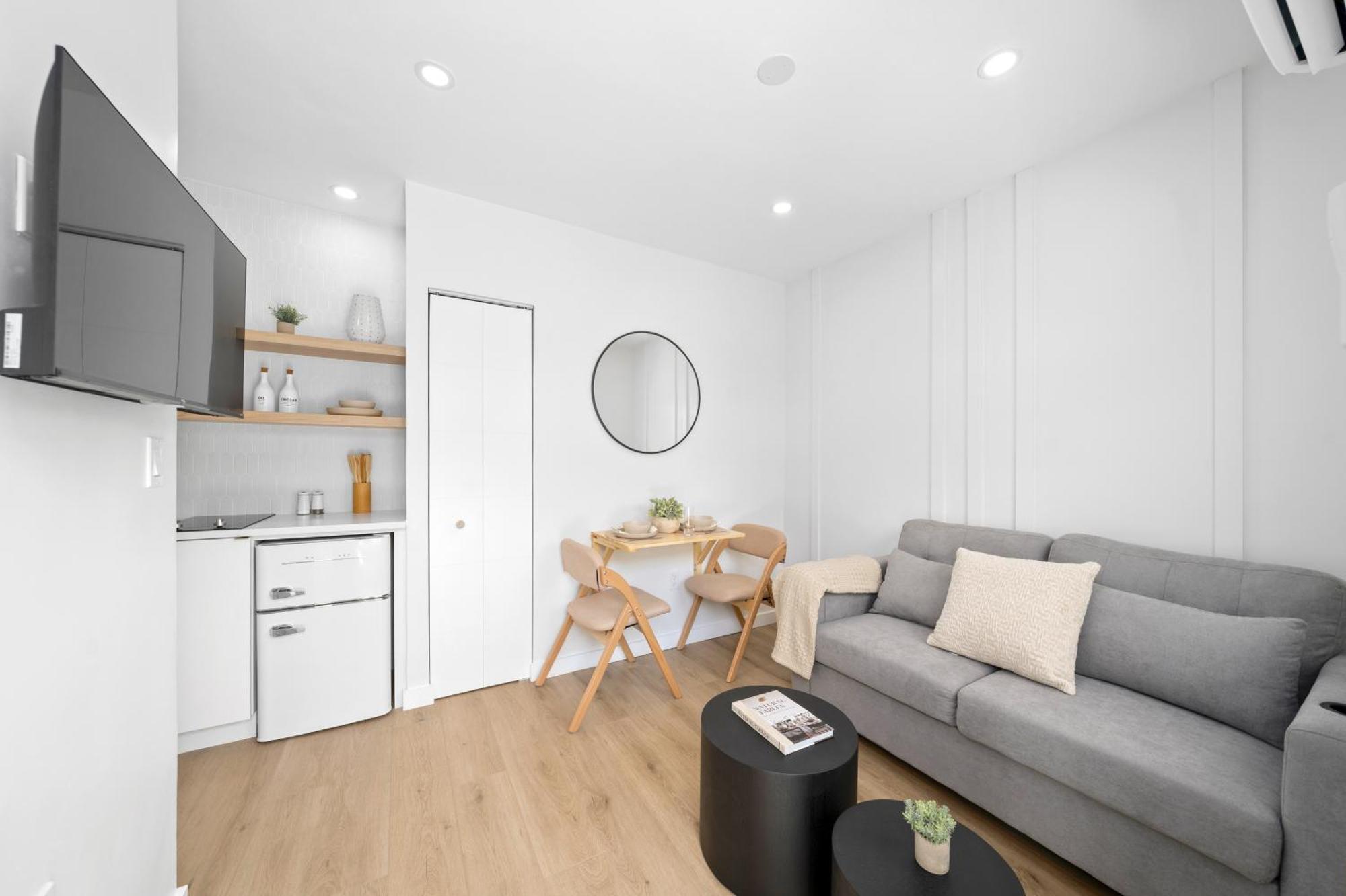 M Lake Worth Beach - Modern Villas Near West Palm Beach, Chic Retro Vibes, King Bed, Cozy Backyard, Bbq, Workspace, High-Speed Internet, Free Parking, 5 Minutes To Downtown & Beach Ngoại thất bức ảnh