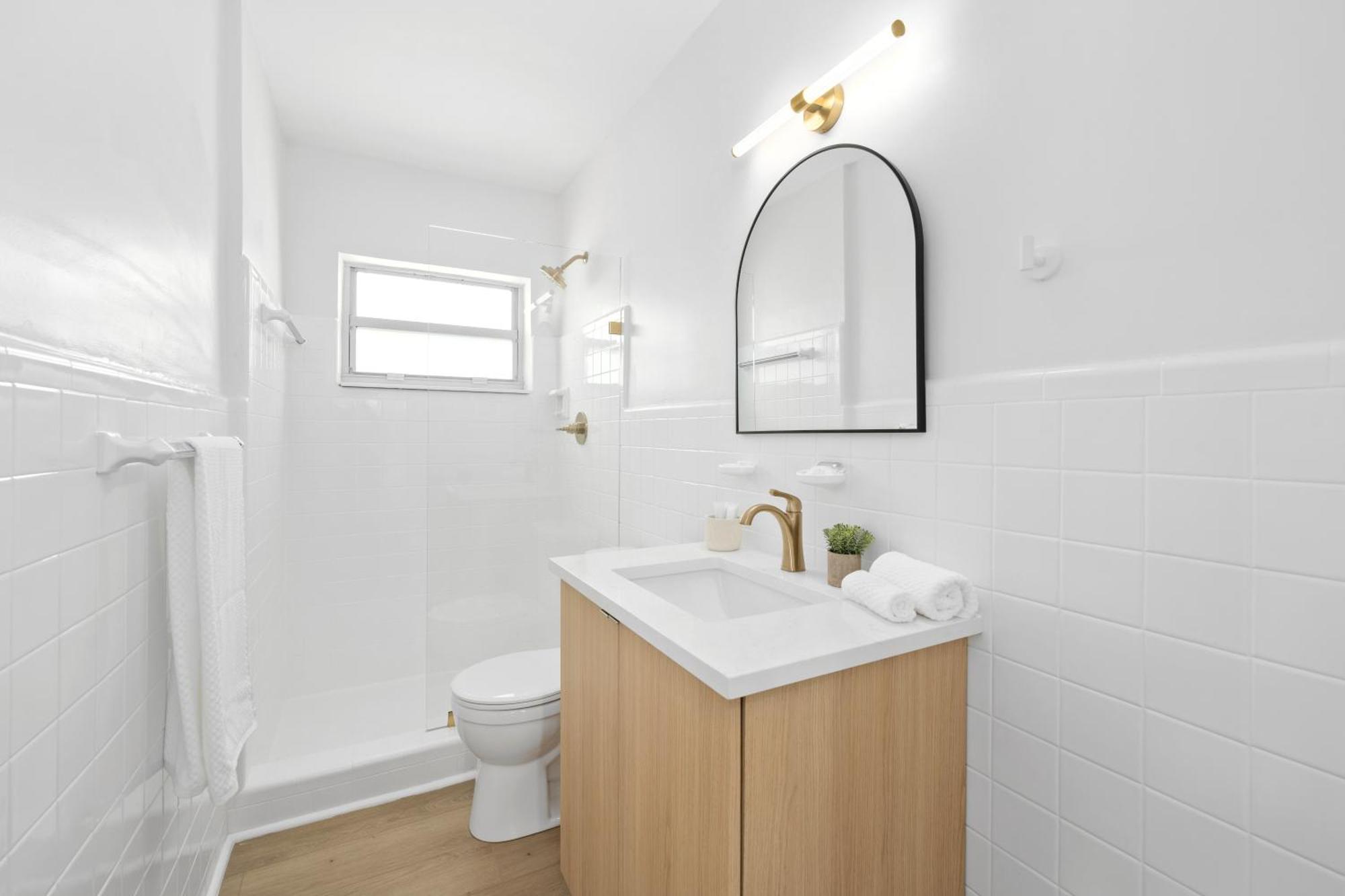 M Lake Worth Beach - Modern Villas Near West Palm Beach, Chic Retro Vibes, King Bed, Cozy Backyard, Bbq, Workspace, High-Speed Internet, Free Parking, 5 Minutes To Downtown & Beach Ngoại thất bức ảnh
