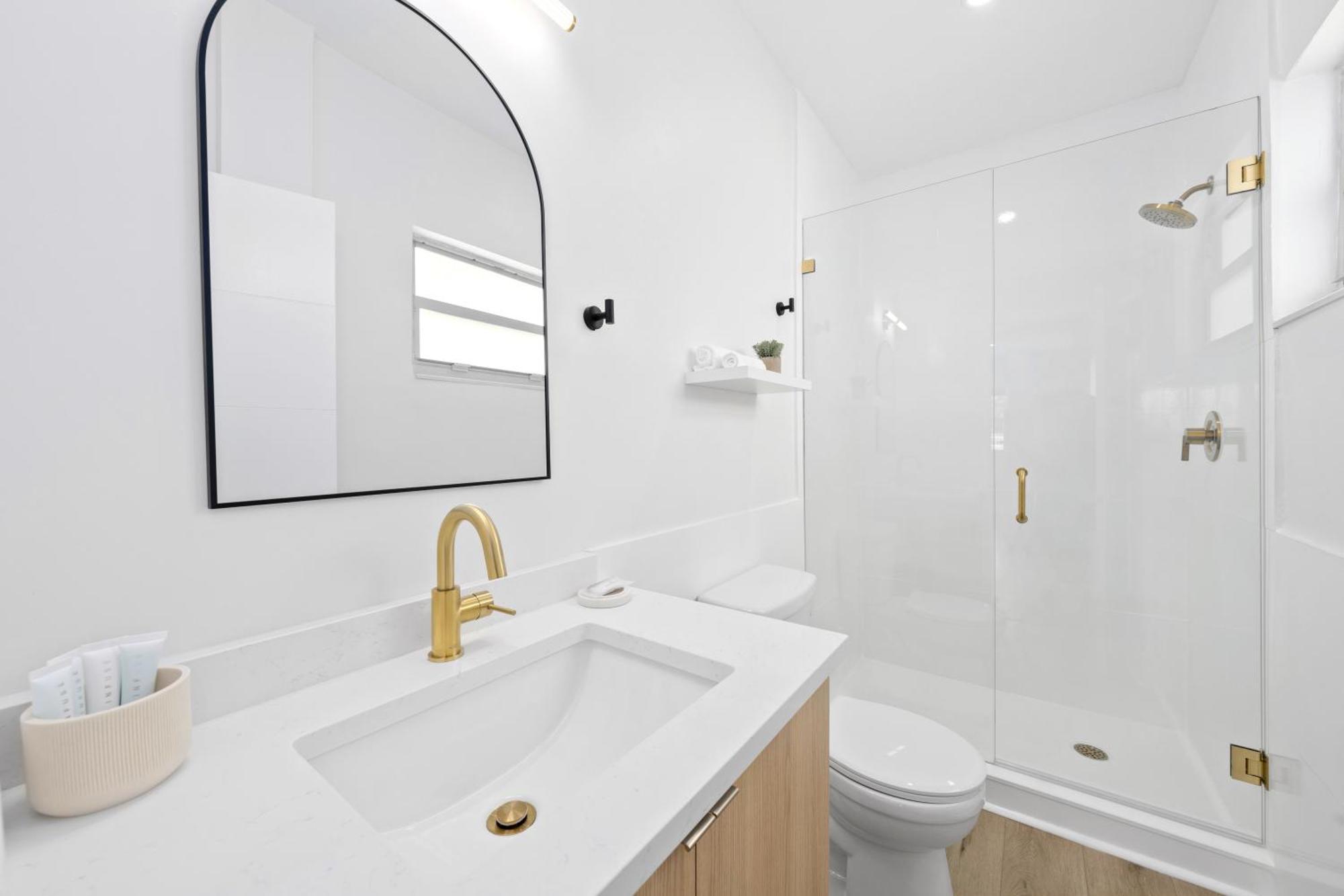 M Lake Worth Beach - Modern Villas Near West Palm Beach, Chic Retro Vibes, King Bed, Cozy Backyard, Bbq, Workspace, High-Speed Internet, Free Parking, 5 Minutes To Downtown & Beach Ngoại thất bức ảnh